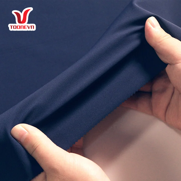 Tại sao việc chọn vải áo polo lại quyết định đến chất lượng đồng phục